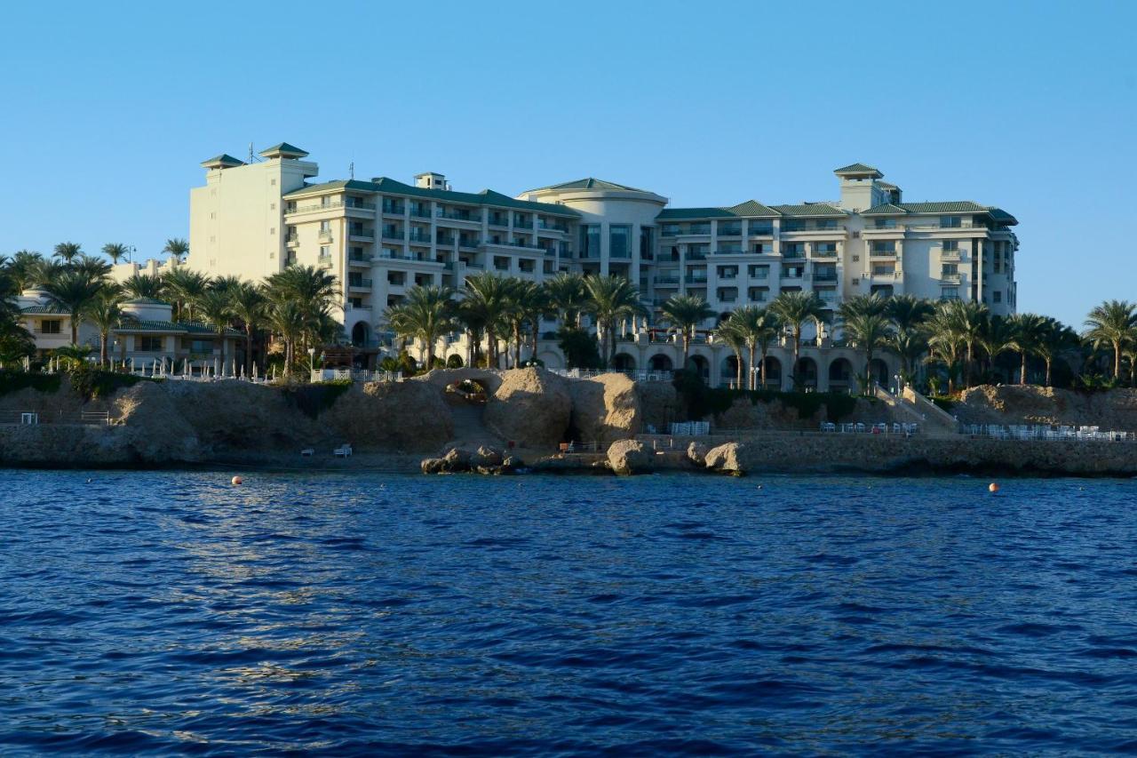 Stella Di Mare Beach Hotel & Spa Sharm el-Sheikh Exterior foto The resort from the sea