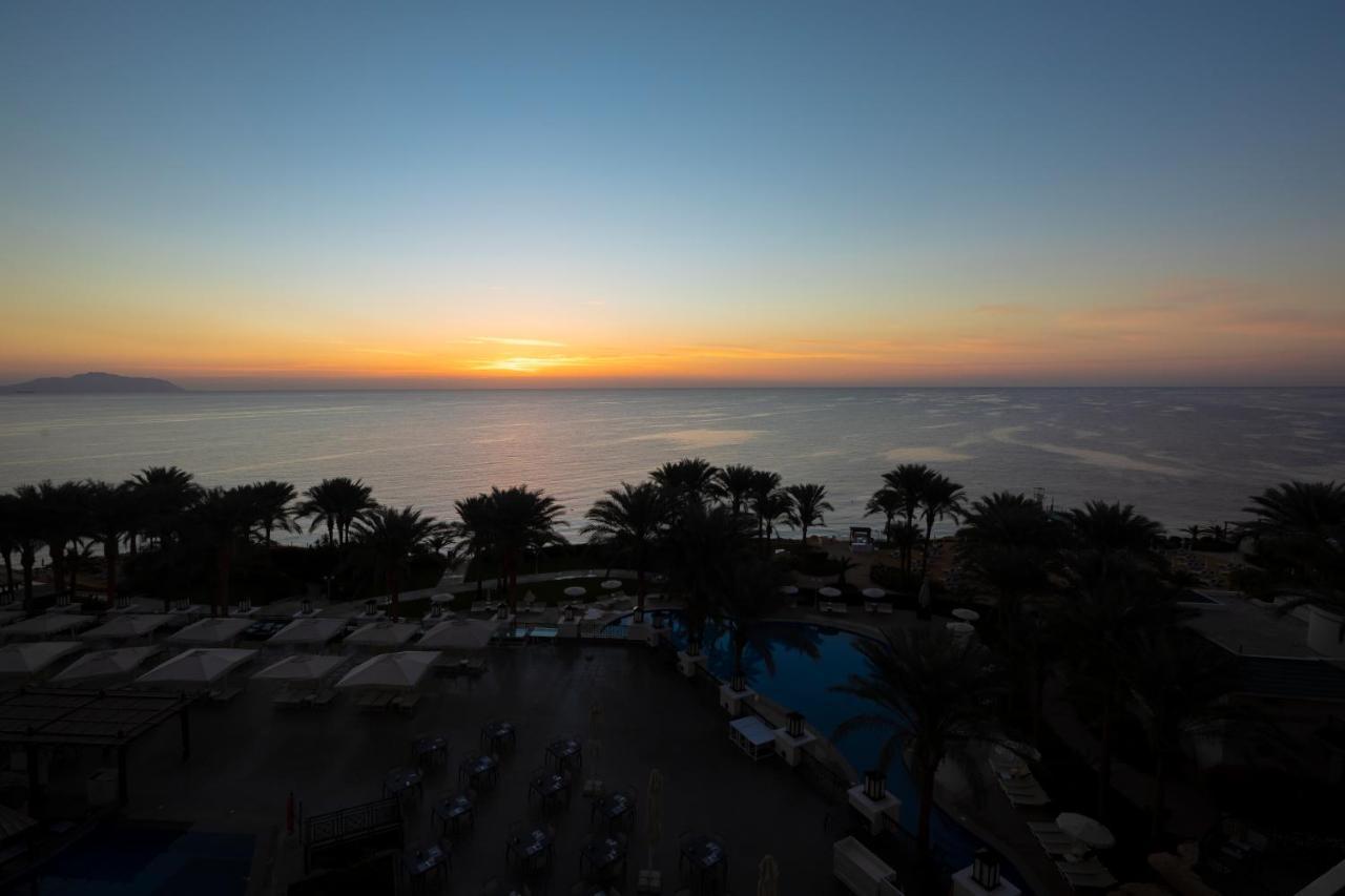 Stella Di Mare Beach Hotel & Spa Sharm el-Sheikh Exterior foto Sunset over the Dead Sea