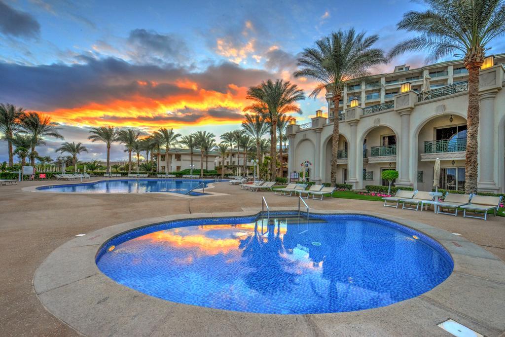 Stella Di Mare Beach Hotel & Spa Sharm el-Sheikh Exterior foto Sunrise at the Hilton Sharm El Sheikh