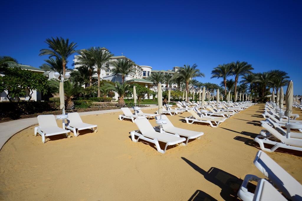Stella Di Mare Beach Hotel & Spa Sharm el-Sheikh Exterior foto The beach at the Hilton Sharm El Sheikh Resort